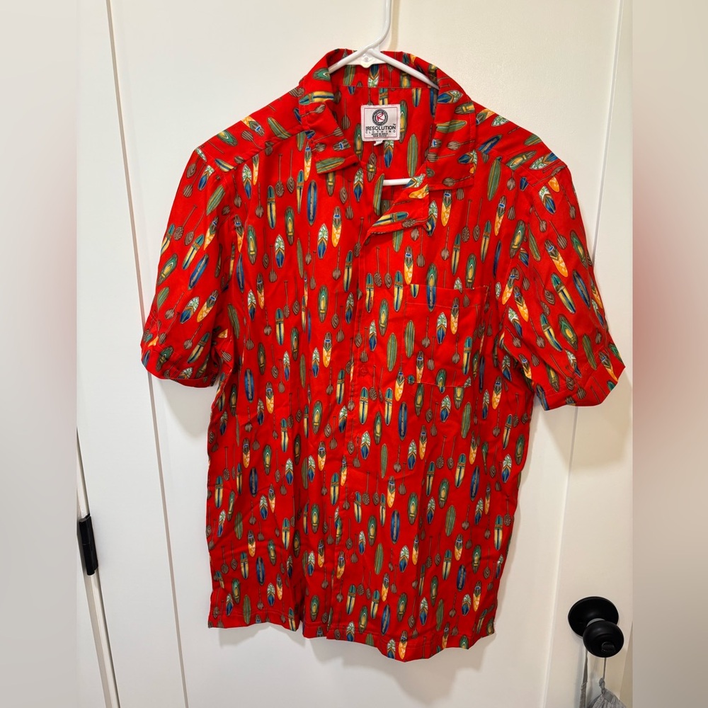 🌈 5 for $10-Men’s surf board button down aloha shirt, M
